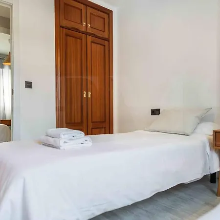 Apartment Spacious & Authentic By Rems *