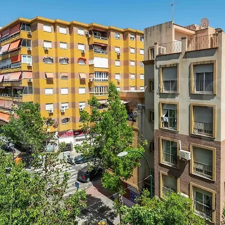 Spacious & Authentic By Rems Apartment Malaga